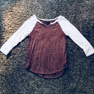 American Eagle Outfitters Women’s Raglan Shirt